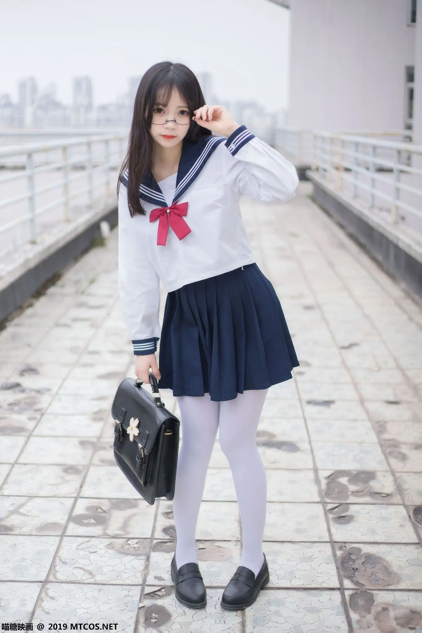 [喵糖映画] VOL.067 半度度度喵 喵喵的白丝水手服