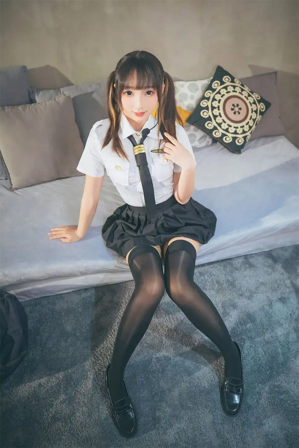 [神楽坂真冬] NO.081 绝对企画-黑丝皮衣《お帰りなさい、指揮官》
