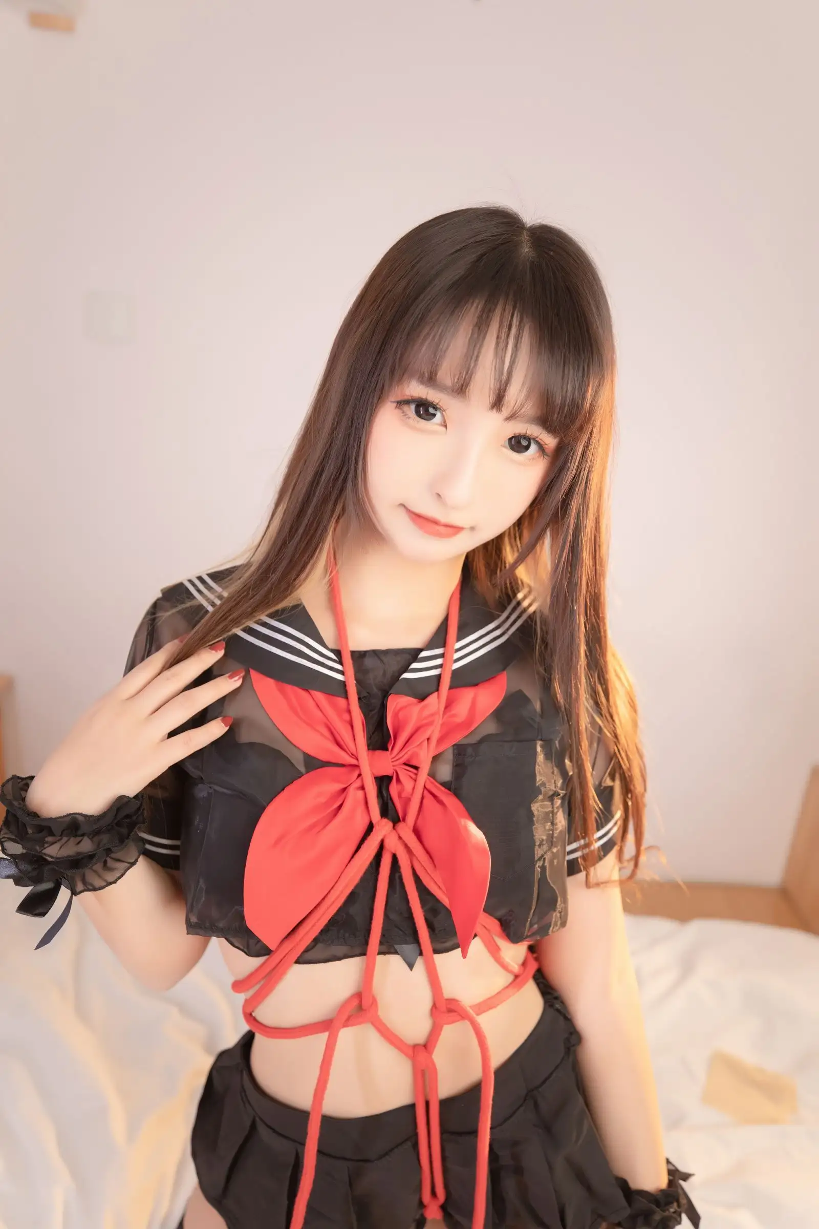 [神楽坂真冬] NO.079 绝对企画-透明黑白水手服《特別なことに》
