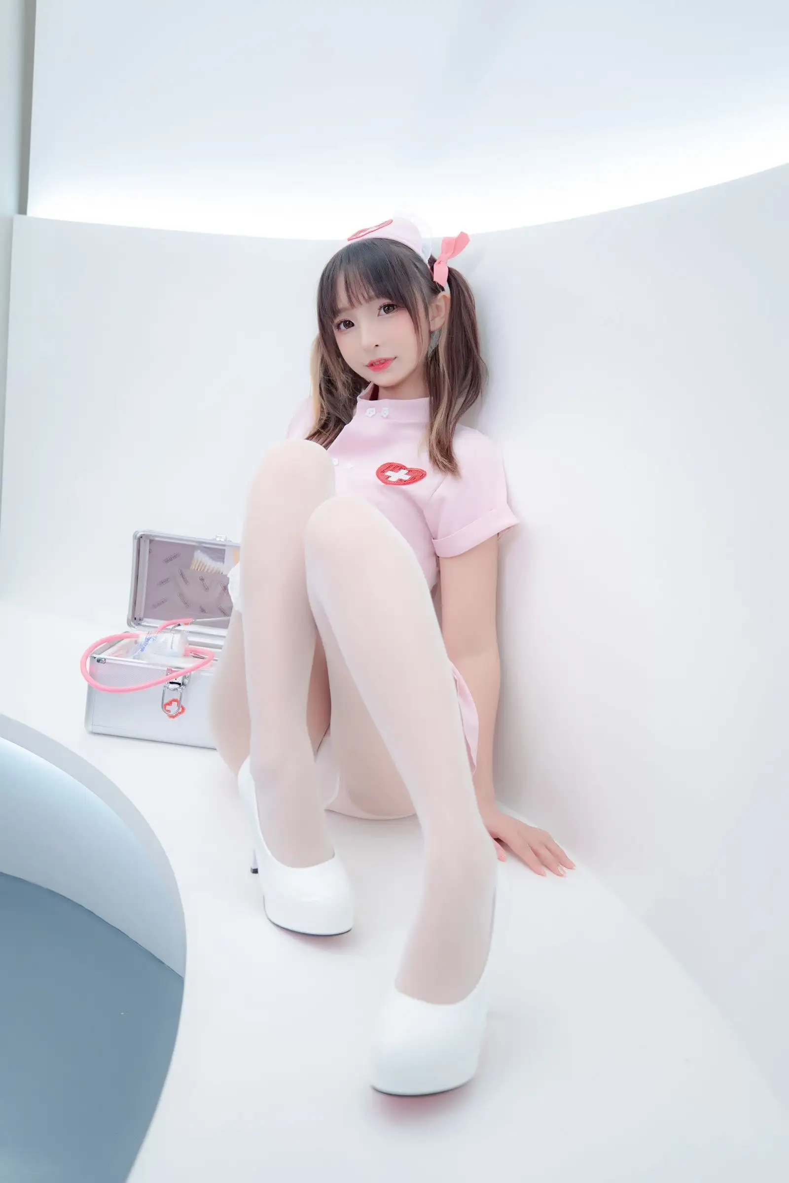 [神楽坂真冬] NO.084 绝对企画-白丝护士《心身バランス》