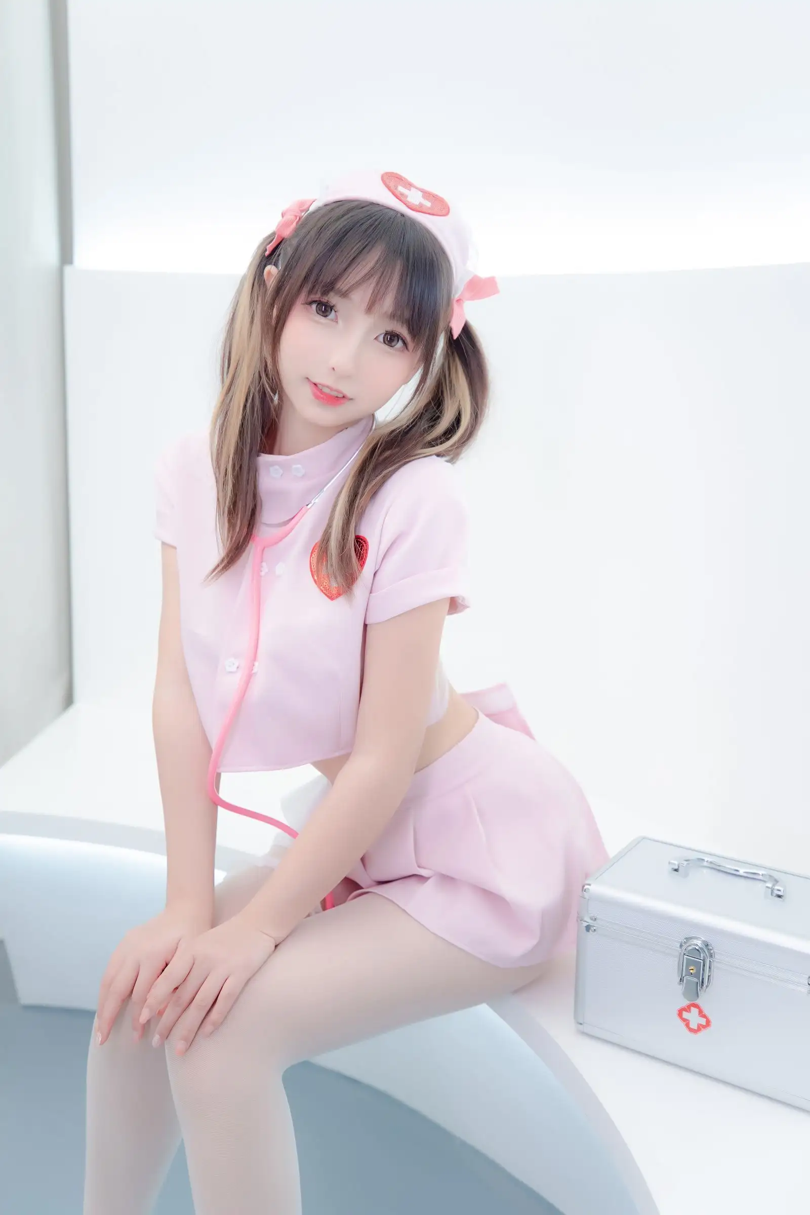 [神楽坂真冬] NO.084 绝对企画-白丝护士《心身バランス》