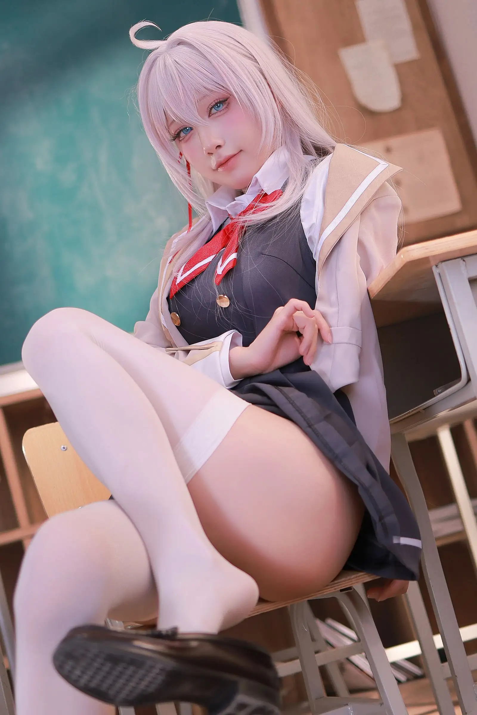 [水淼Aqua] NO.212 [Fantia] 2024年11月订阅 艾莉同学