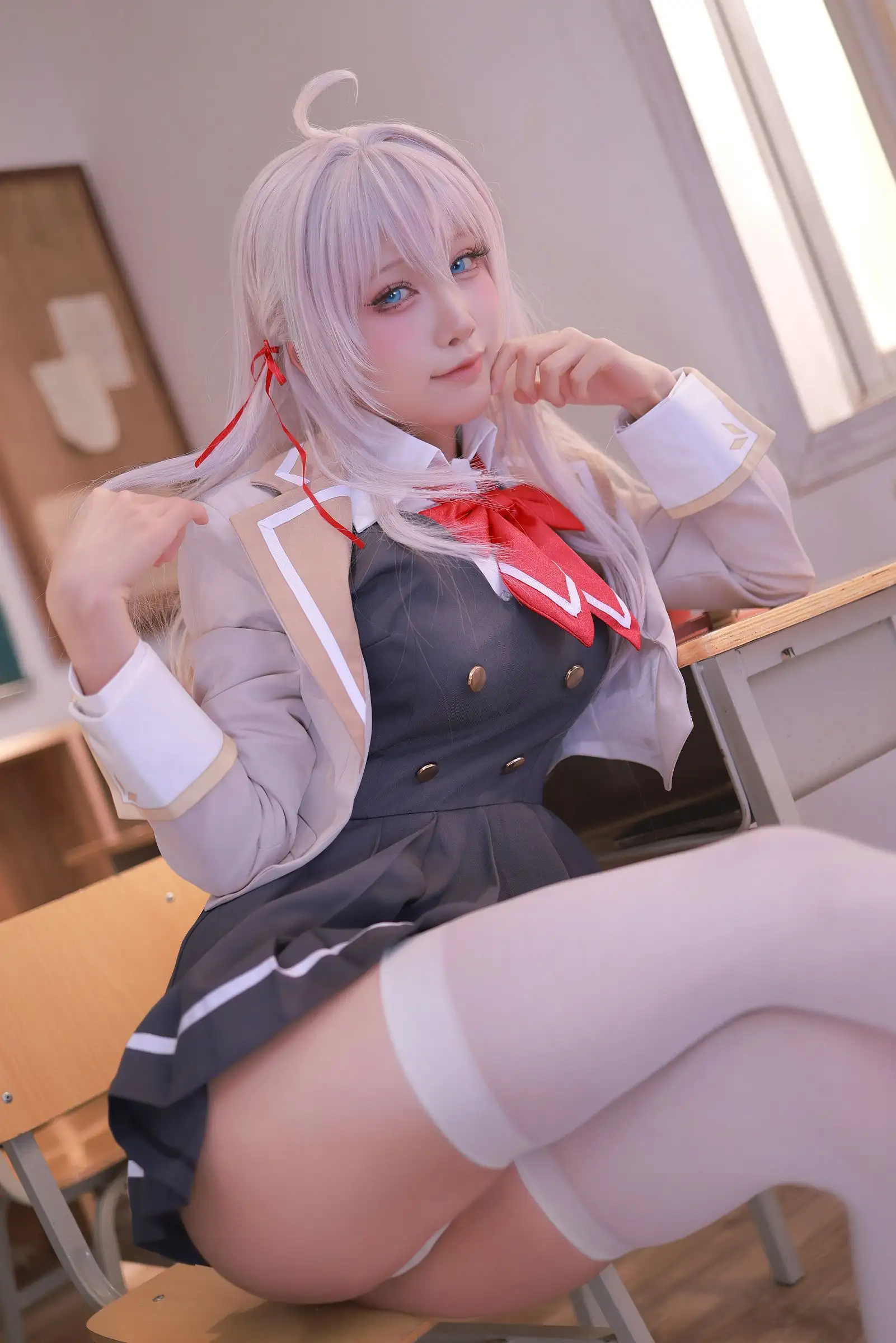 [水淼Aqua] NO.212 [Fantia] 2024年11月订阅 艾莉同学