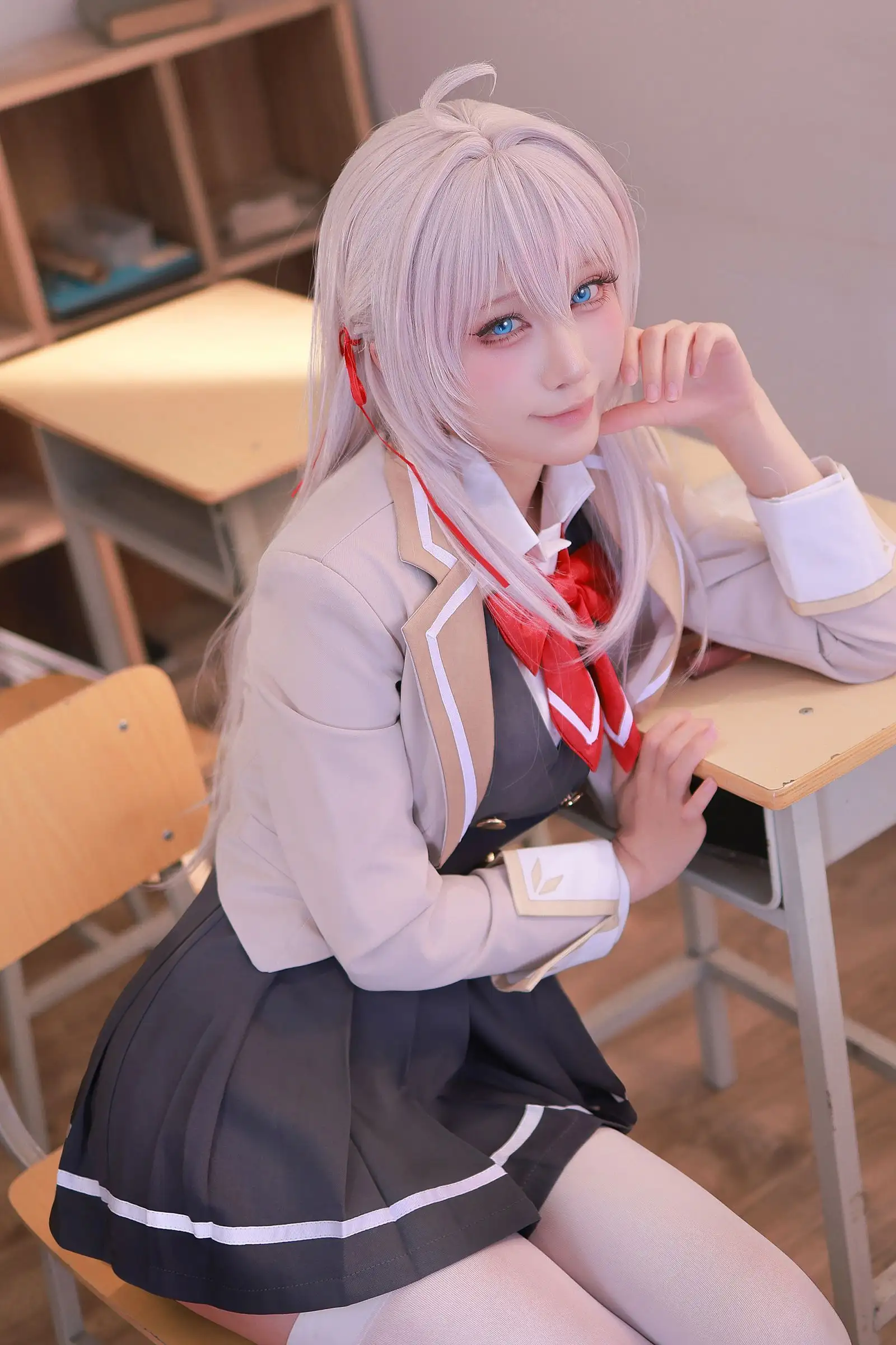 [水淼Aqua] NO.212 [Fantia] 2024年11月订阅 艾莉同学