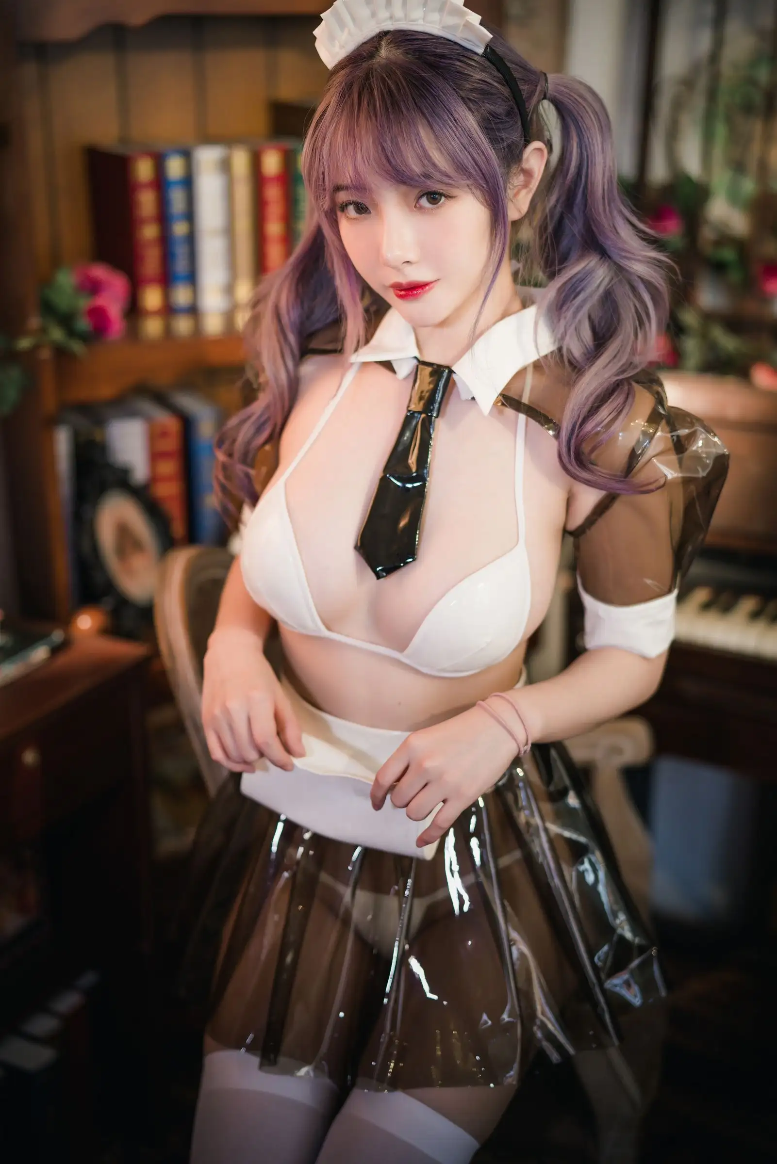[雯妹不讲道理] NO.047 透明皮衣女仆