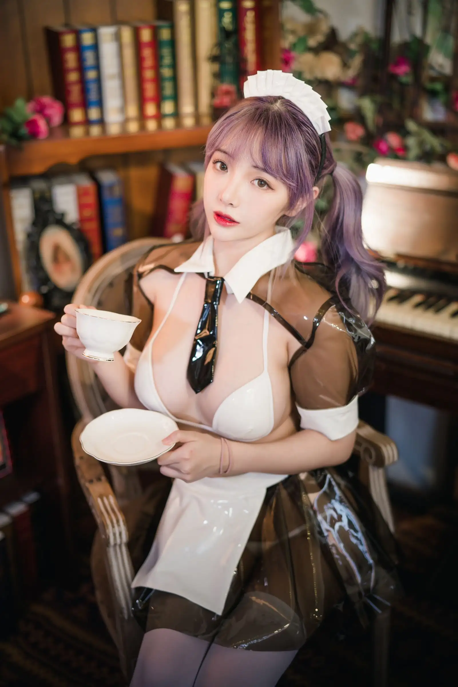 [雯妹不讲道理] NO.047 透明皮衣女仆