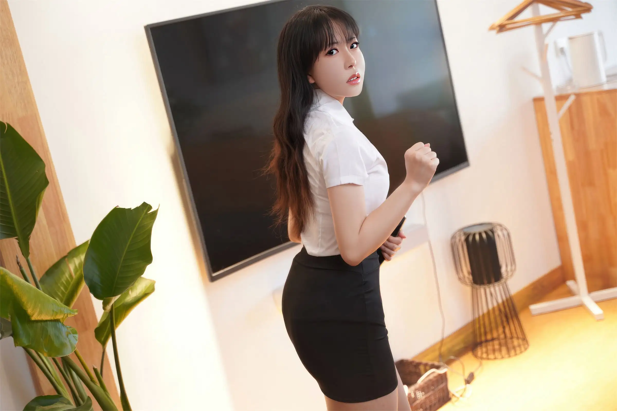 [虎森森] NO.021 下班后的OL