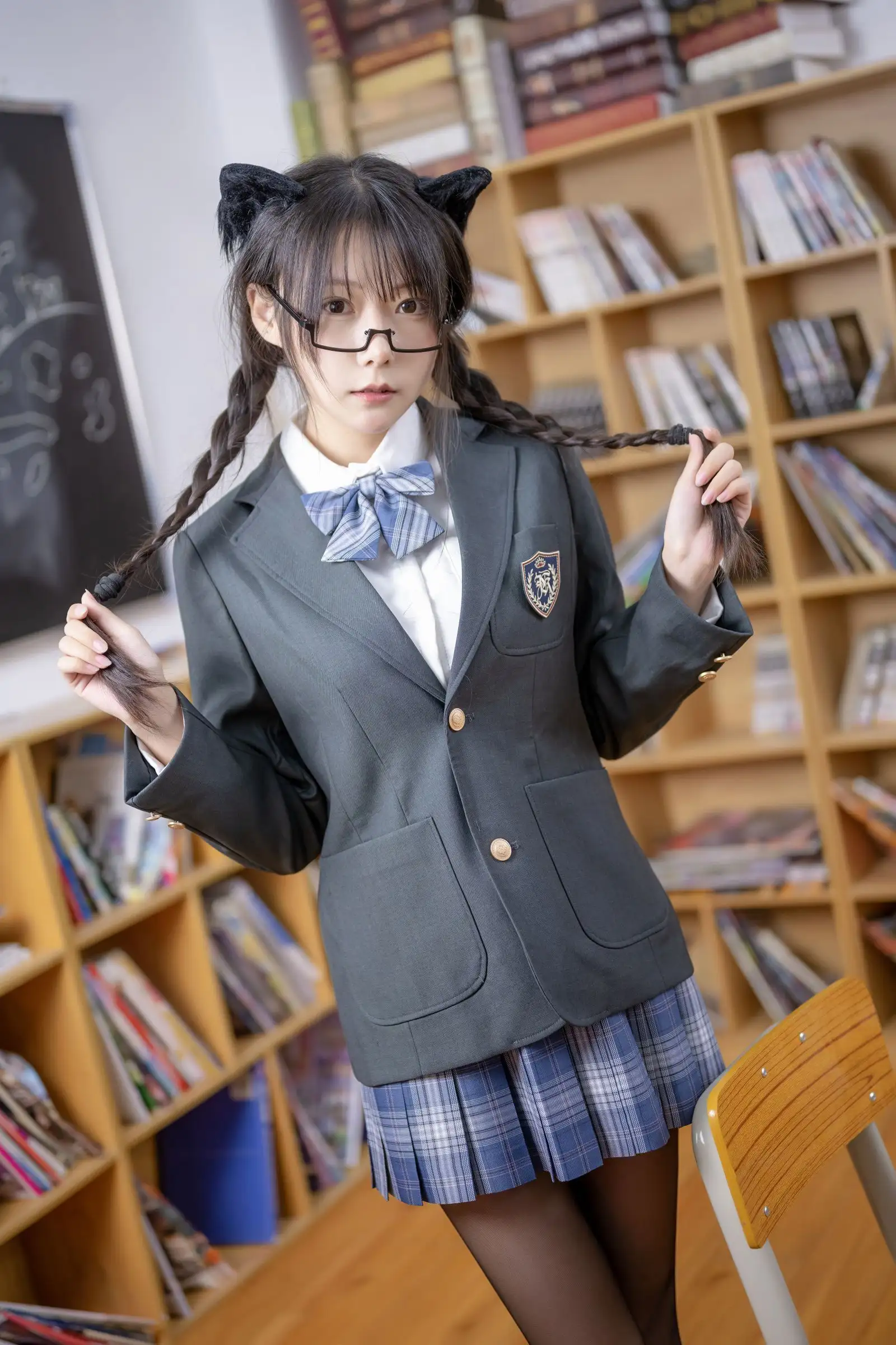 [香草喵露露] NO.035 小露乱撞 jk制服