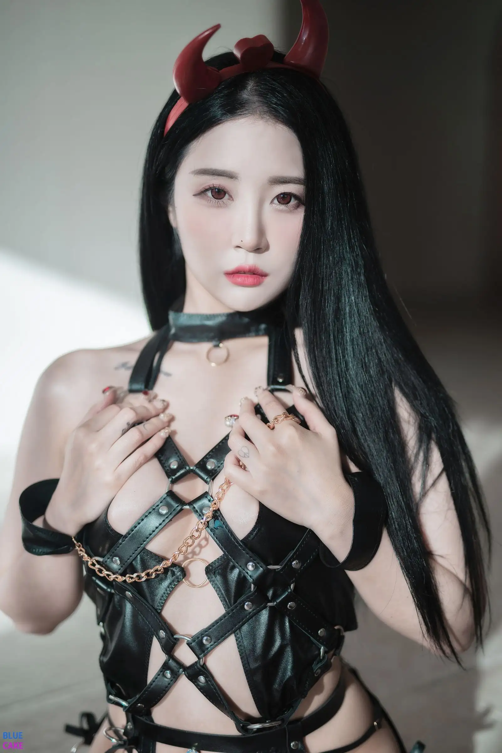[BlueCake] Bomi – Secret Halloween Daylight