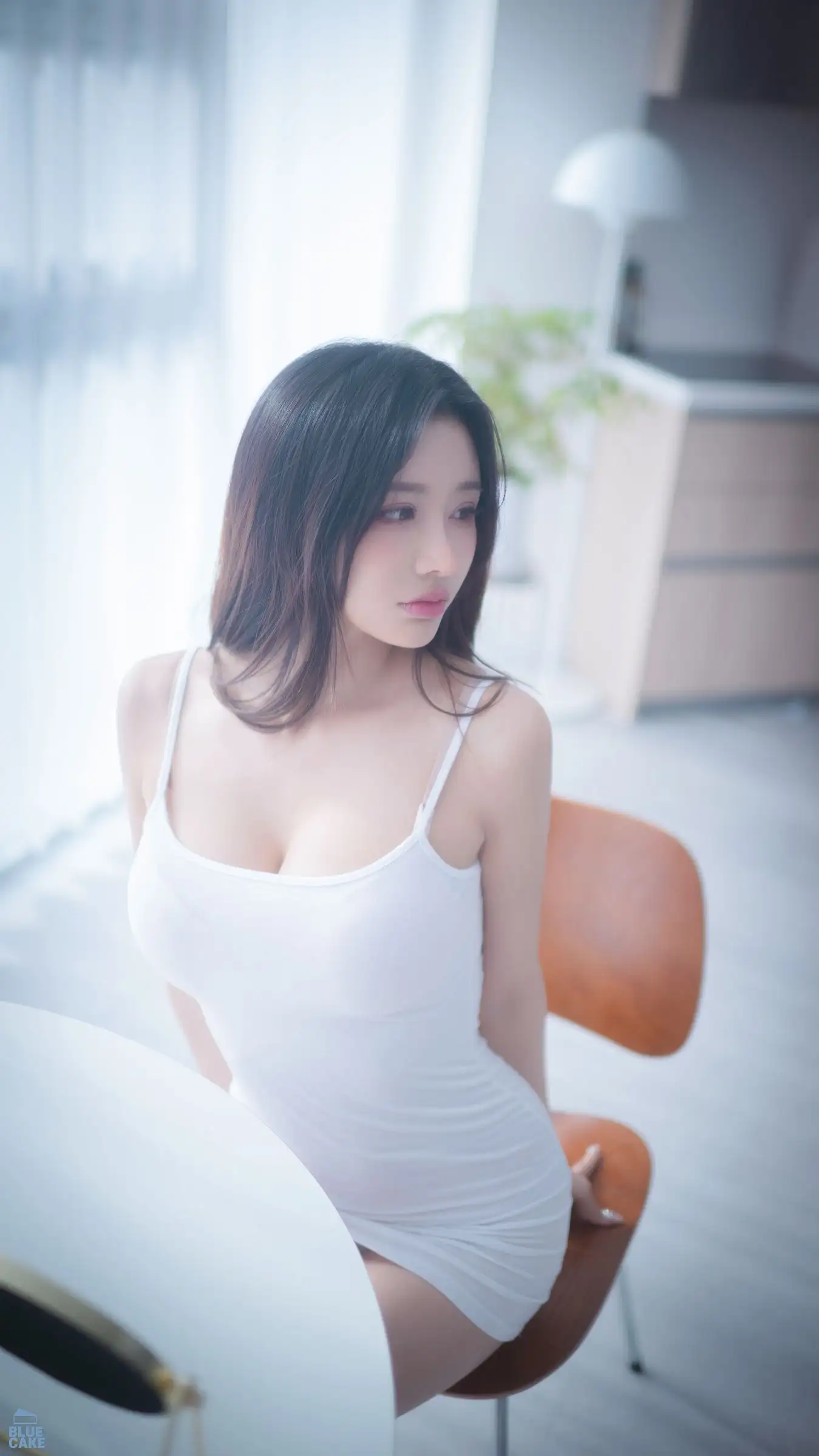 [BlueCake] YeonYu – Real Boob (RED.Ver + Video) 01