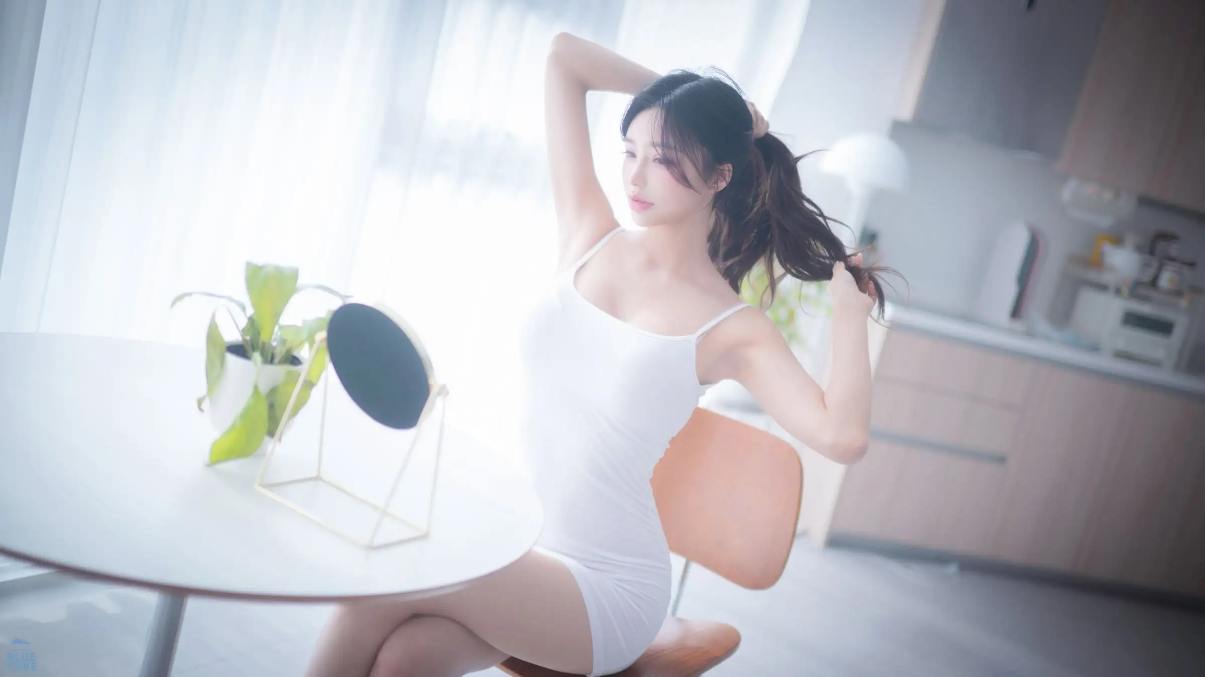 [BlueCake] YeonYu – Real Boob (RED.Ver + Video) 01
