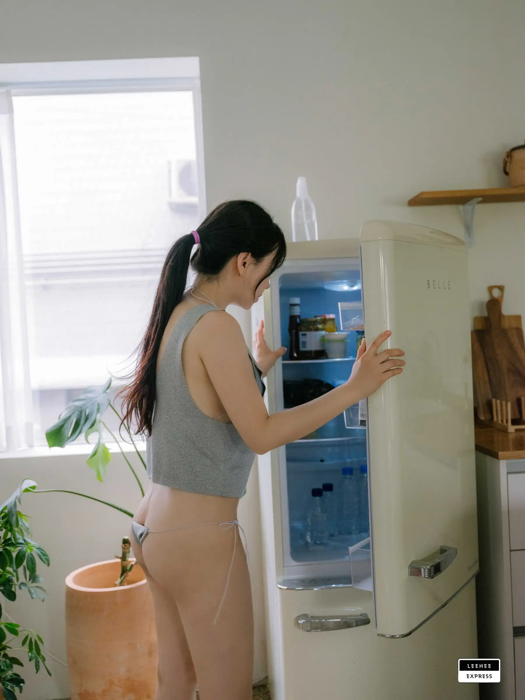 [Leehee Express] NO.495 LEND-037 – Yuri