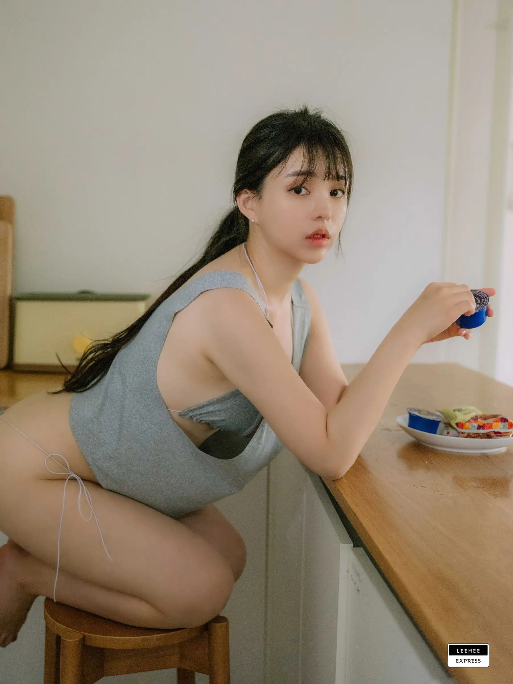 [Leehee Express] NO.495 LEND-037 – Yuri