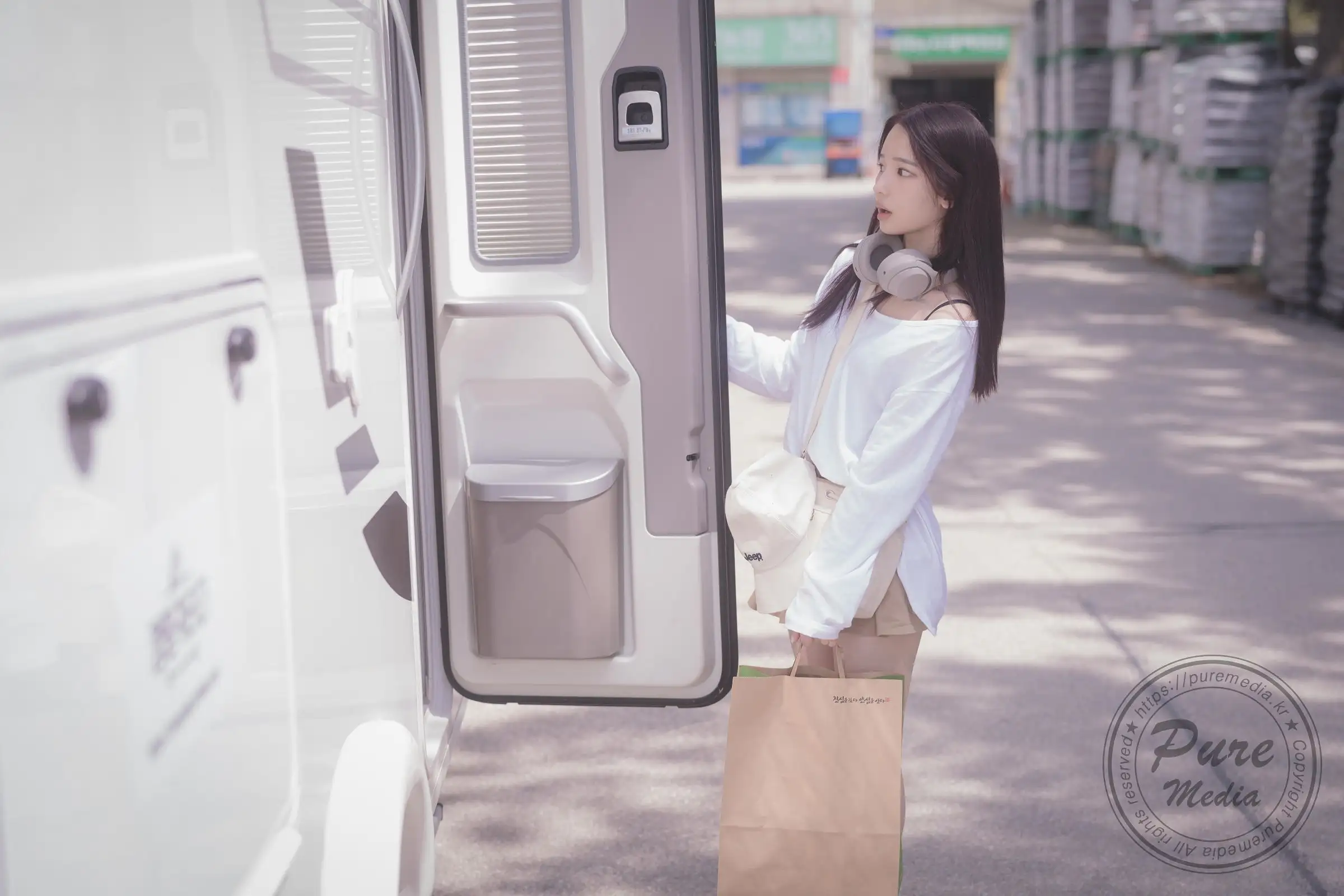 [Pure Media] Vol.287 Yeha – Sex Vacation In Camping Car