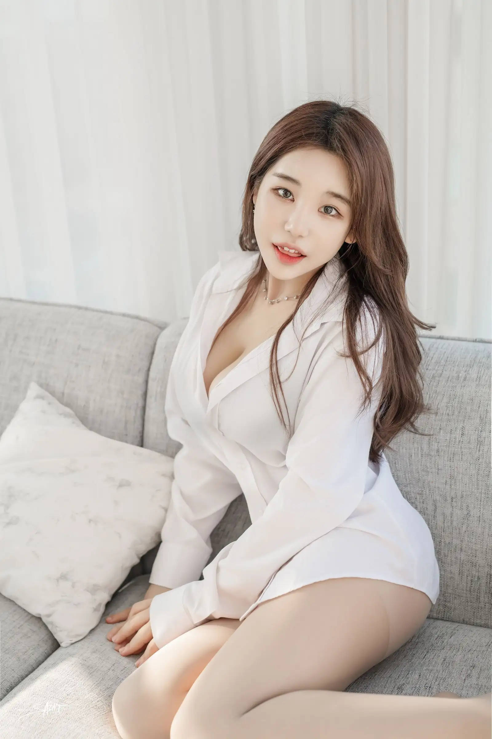 [SaintPhotoLife] Zzyuri – Shirt