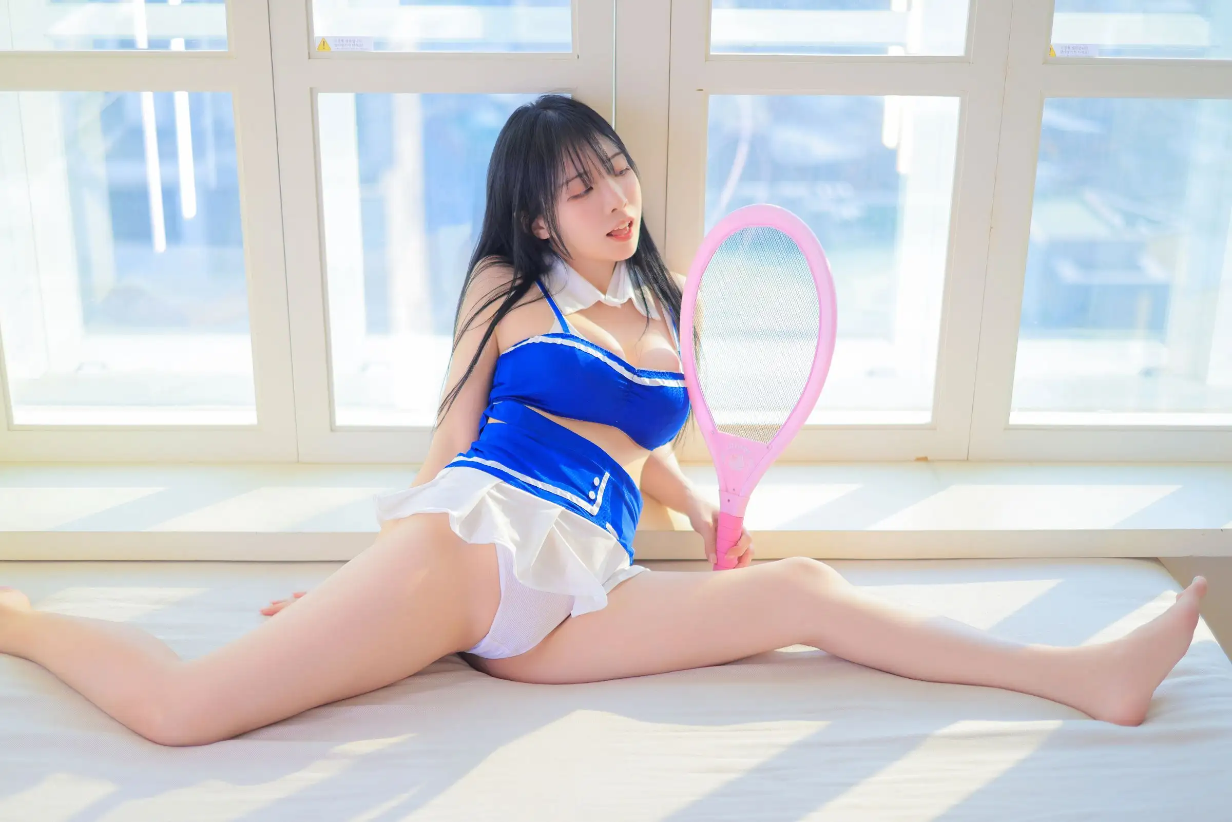 [Patreon] Rina – Blue and white swimsuit