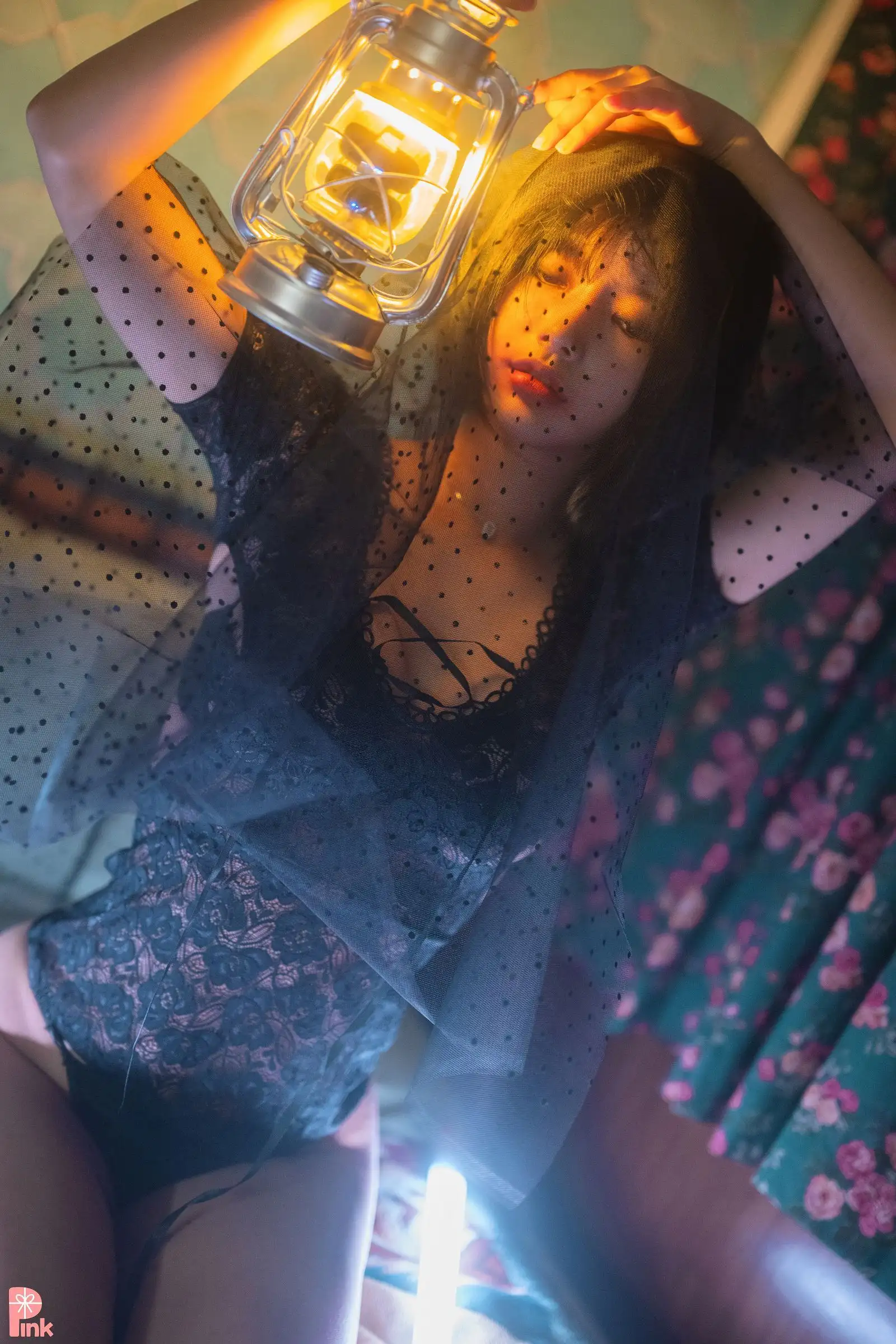 [PINK] U.Hwa – Mood Black 02