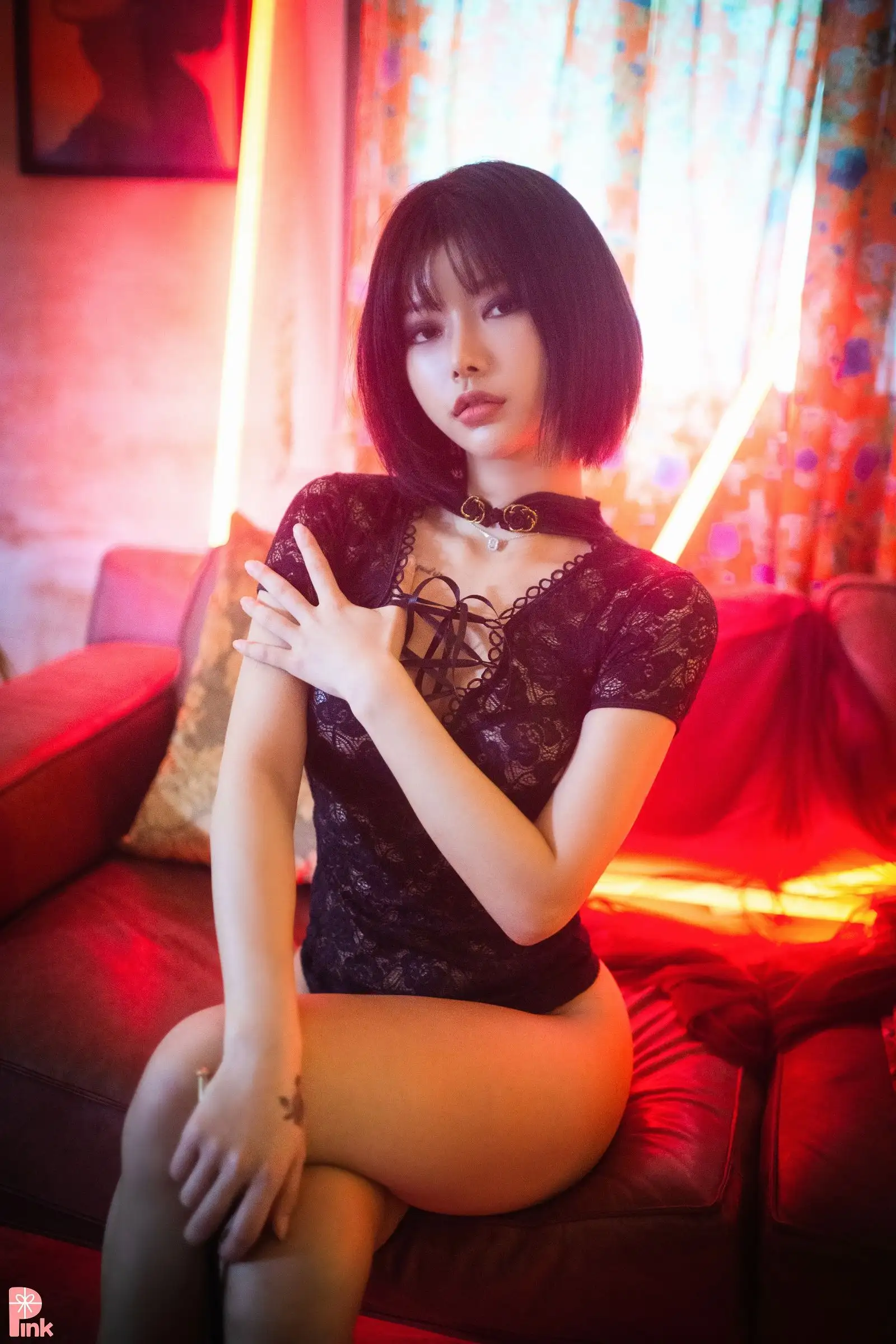 [PINK] U.Hwa – Mood Black 01
