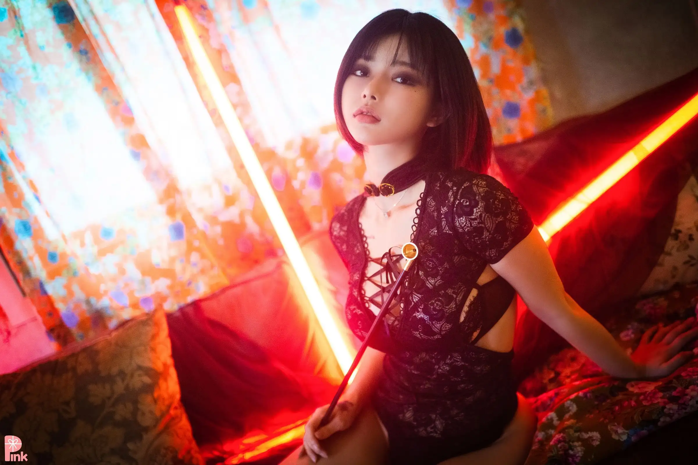 [PINK] U.Hwa – Mood Black 01