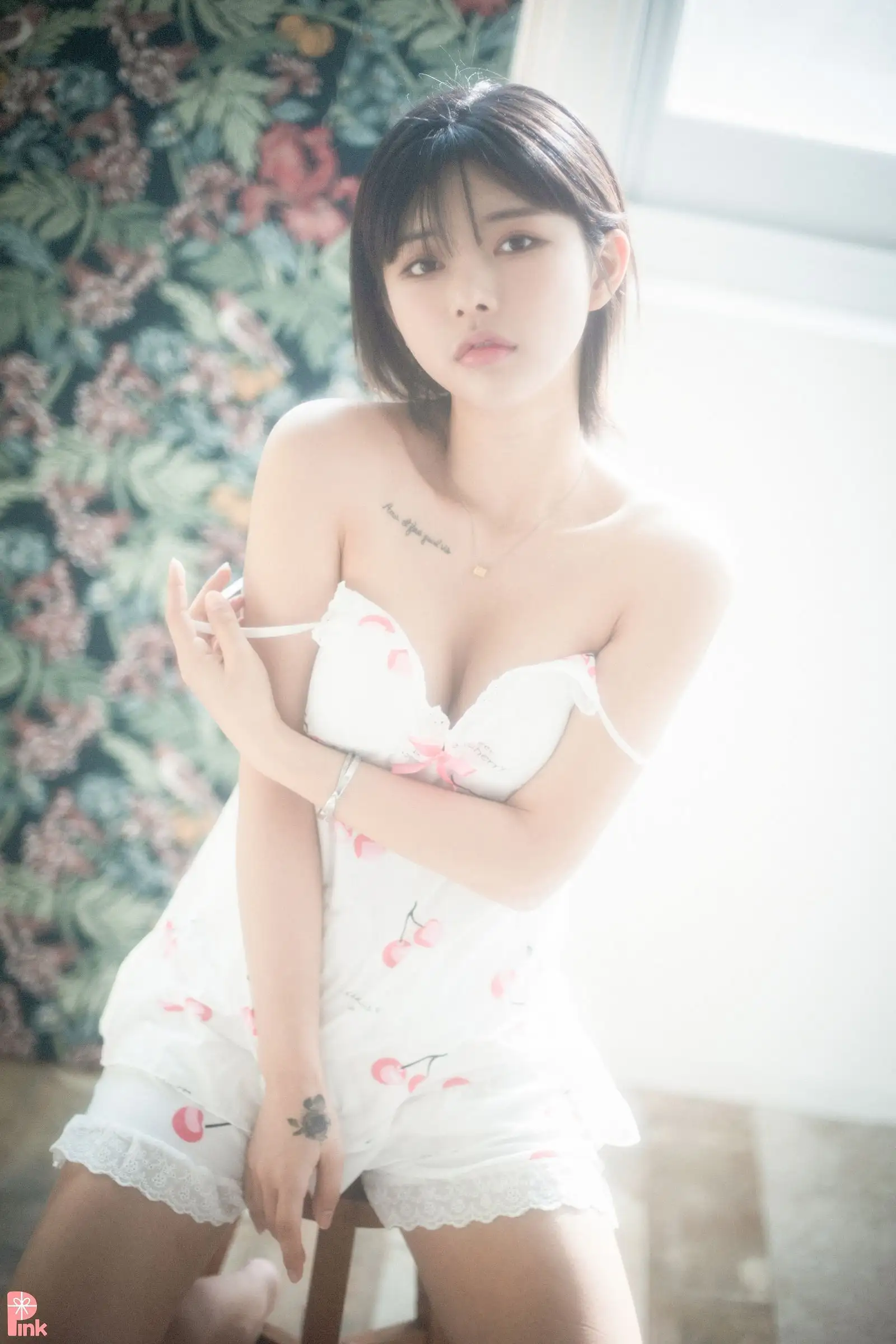 [PINK] Uuuha – Floral 01