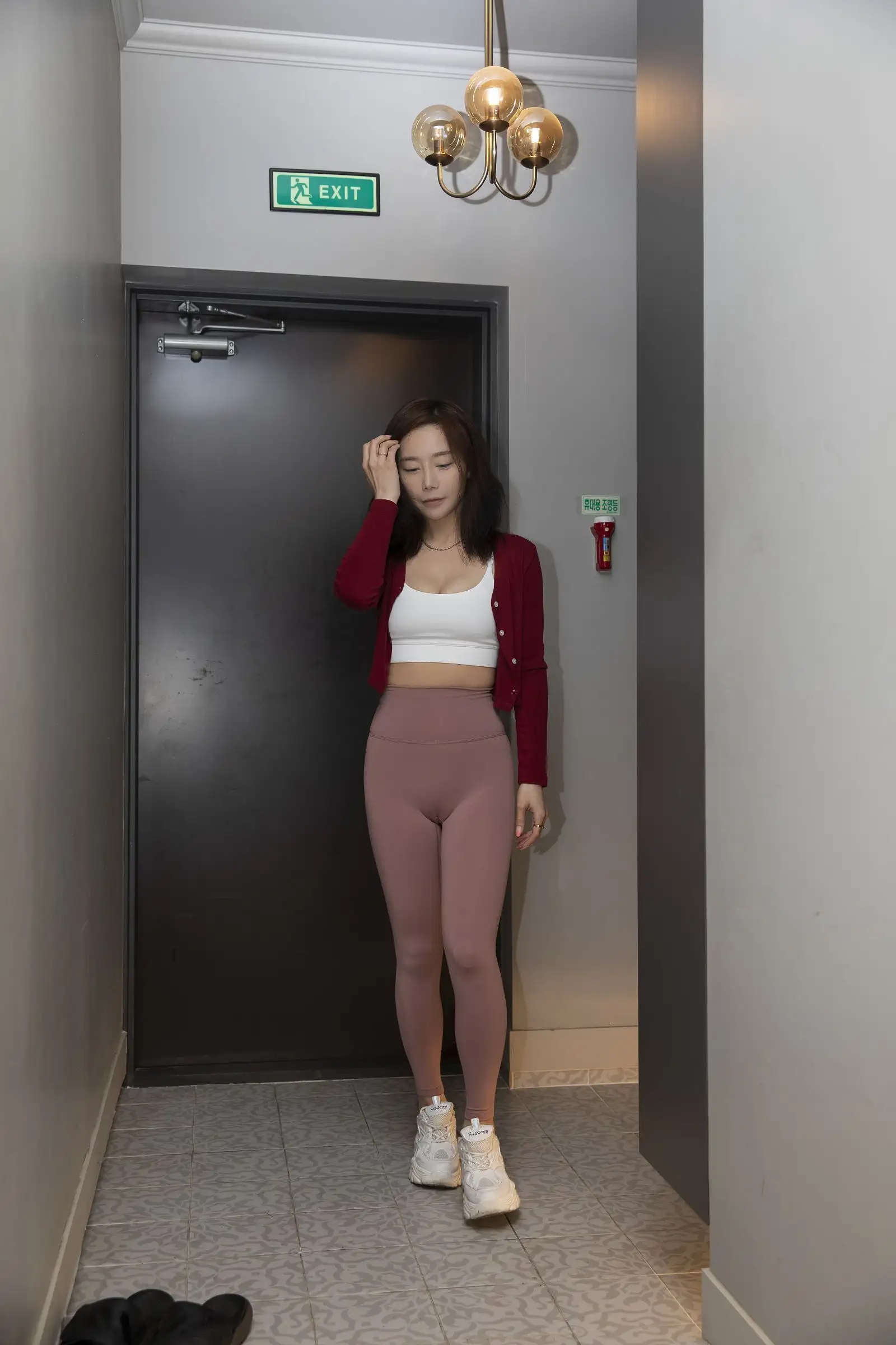[BUNNY] Lee Ha Kim – A helper serise S.1