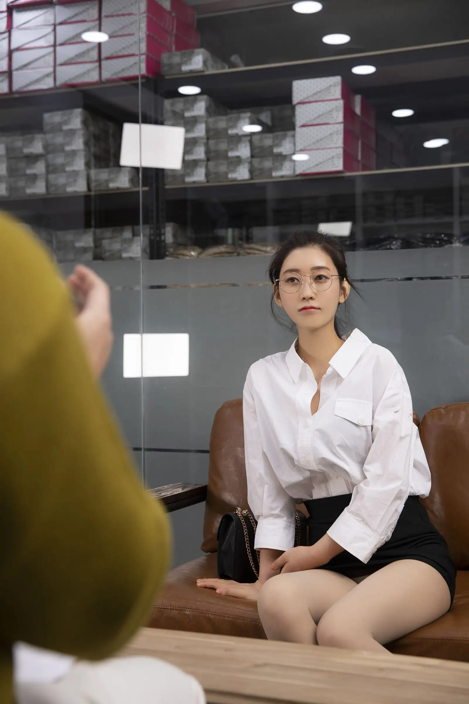 [BUNNY] Lee Ha Kim – A lady in the office S.1